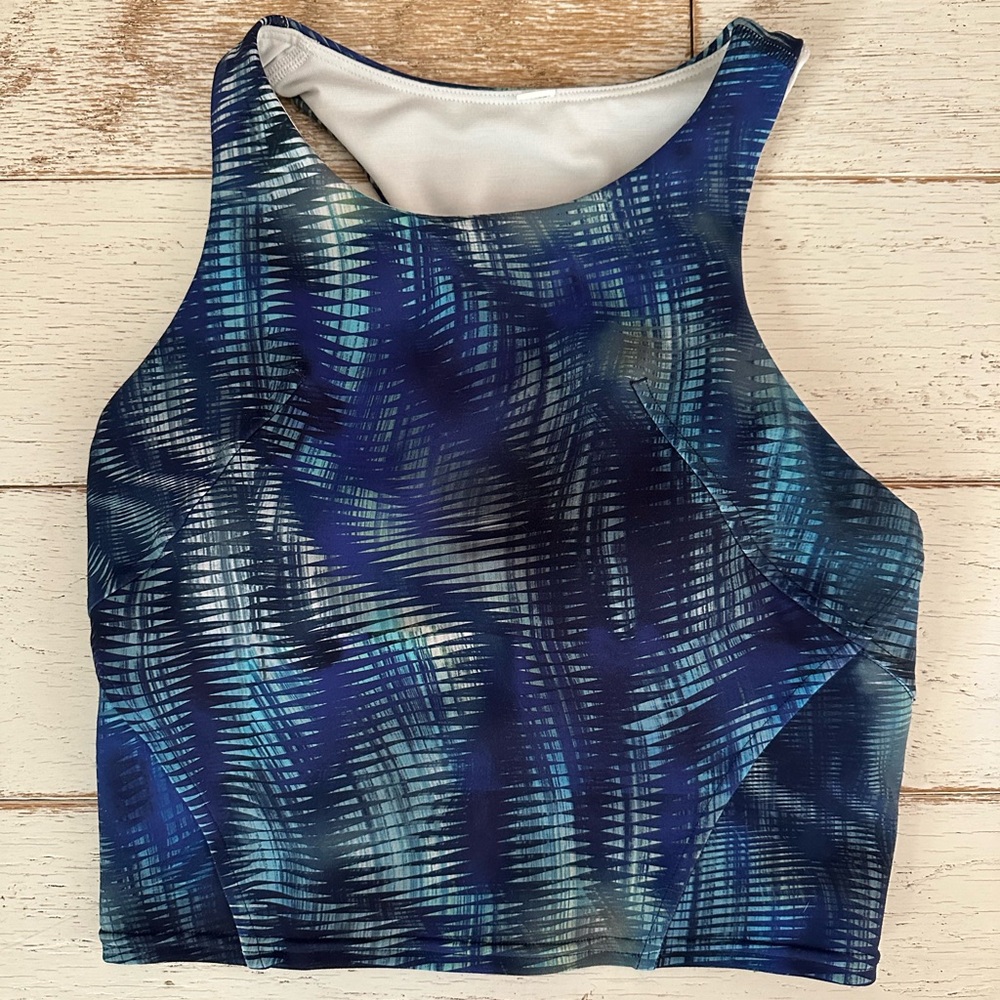 Lululemon blue patterned crop tank